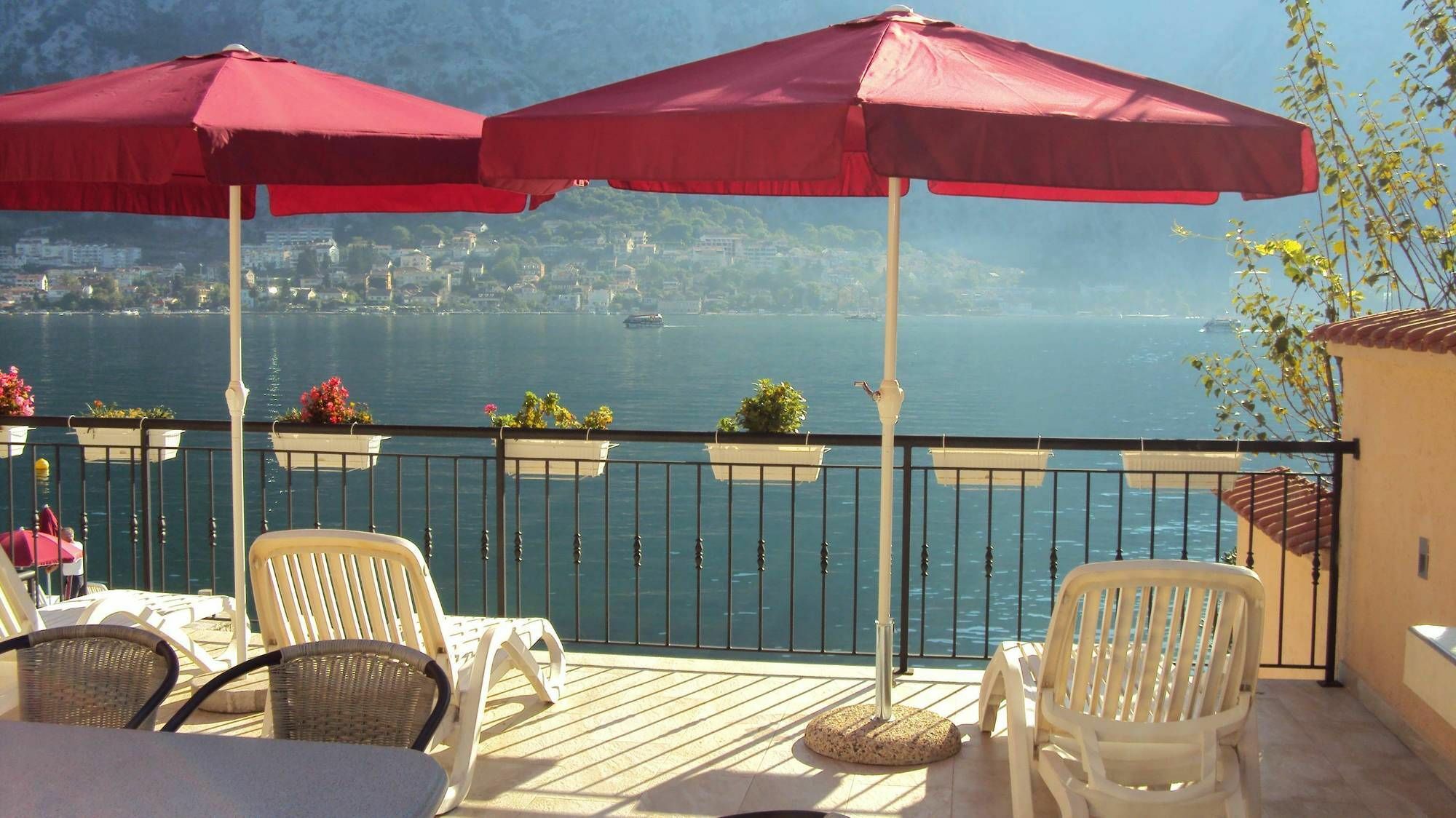 Apartments M&T Kotor Exterior foto